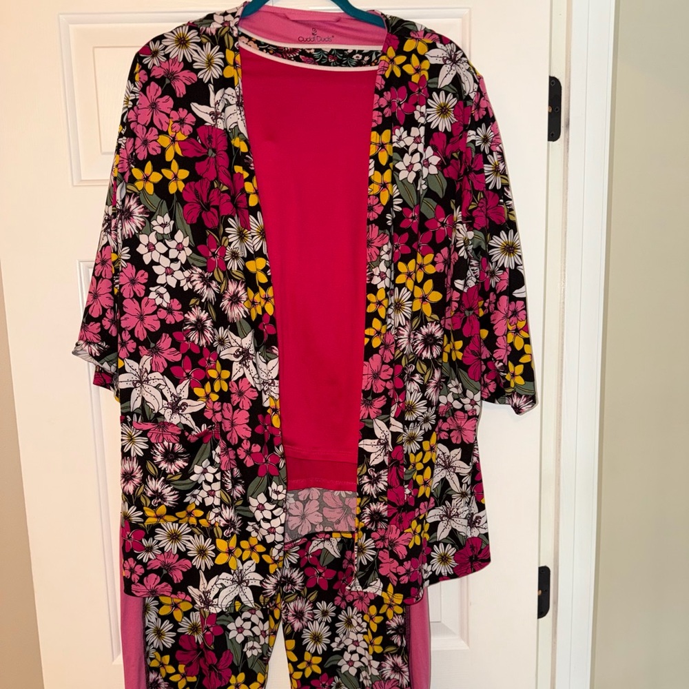 Cuddl Duds 3 Piece Pajama Set S/S Top 3/4 Sl Jacket Capri Pants Pink Floral Med